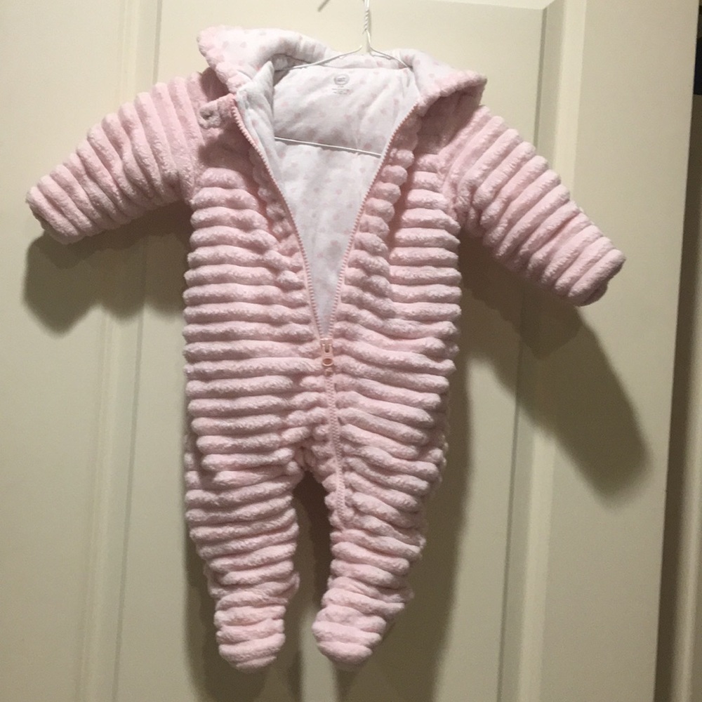 Like New! Wonder Nation baby winter plush ZipUp Bunting snow suit size 3-6M pink